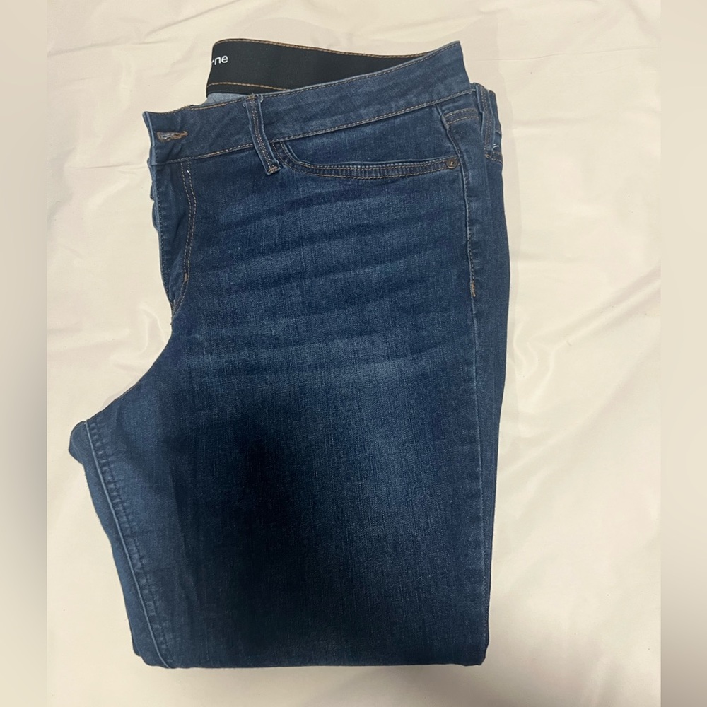 Straight leg jean